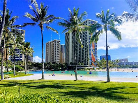 How to get to Hilton Hawaiian Village Waikiki Beach .